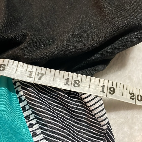 Shein Stylish Black and Teal Women's Top - Picture 8 of 10